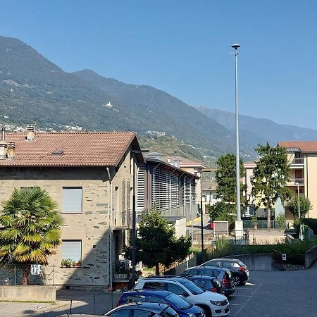 Bilocale Luminoso, Ottima Posizione Apartment Sondrio Bagian luar foto