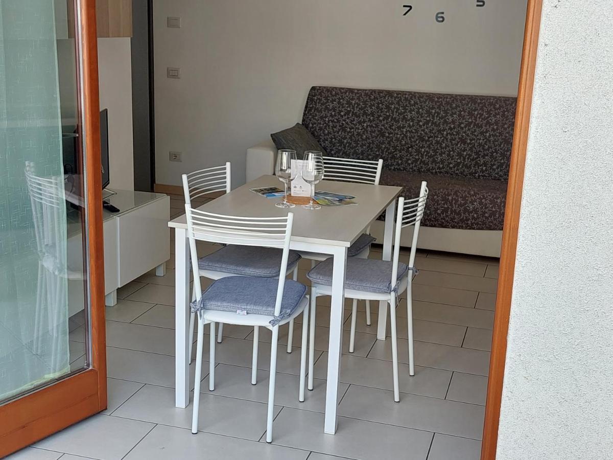 Bilocale Luminoso, Ottima Posizione Apartment Sondrio Bagian luar foto