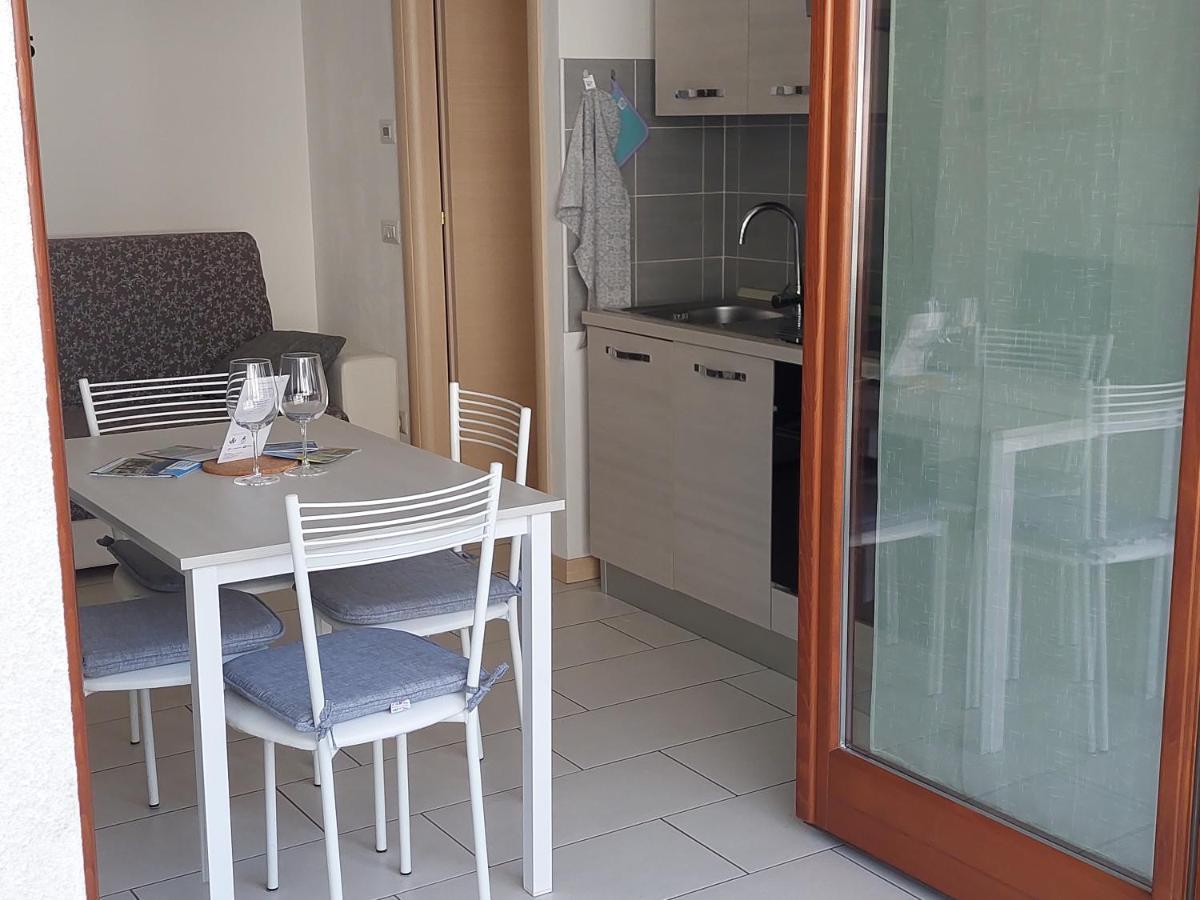Bilocale Luminoso, Ottima Posizione Apartment Sondrio Bagian luar foto